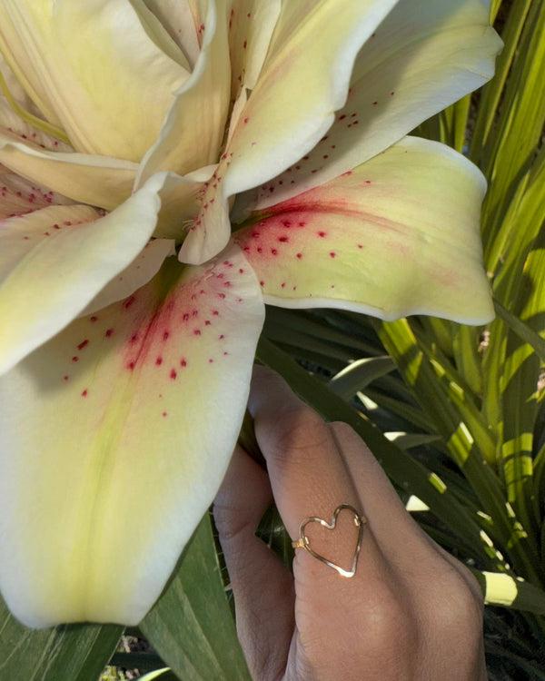 APHRODITE HEART RING