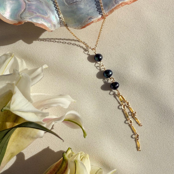 NADIA LARIAT NECKLACE