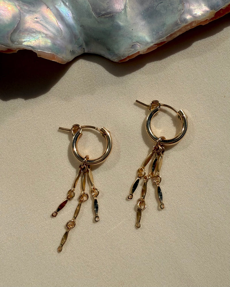 GOLDEN WILLOW HOOP EARRINGS