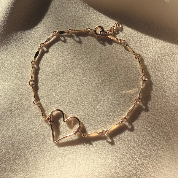 HEART CHAIN BRACELET