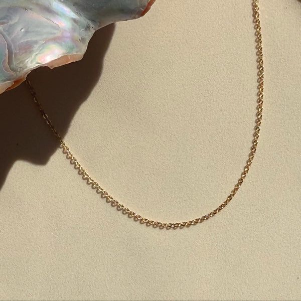 THIN CABLE CHAIN NECKLACE