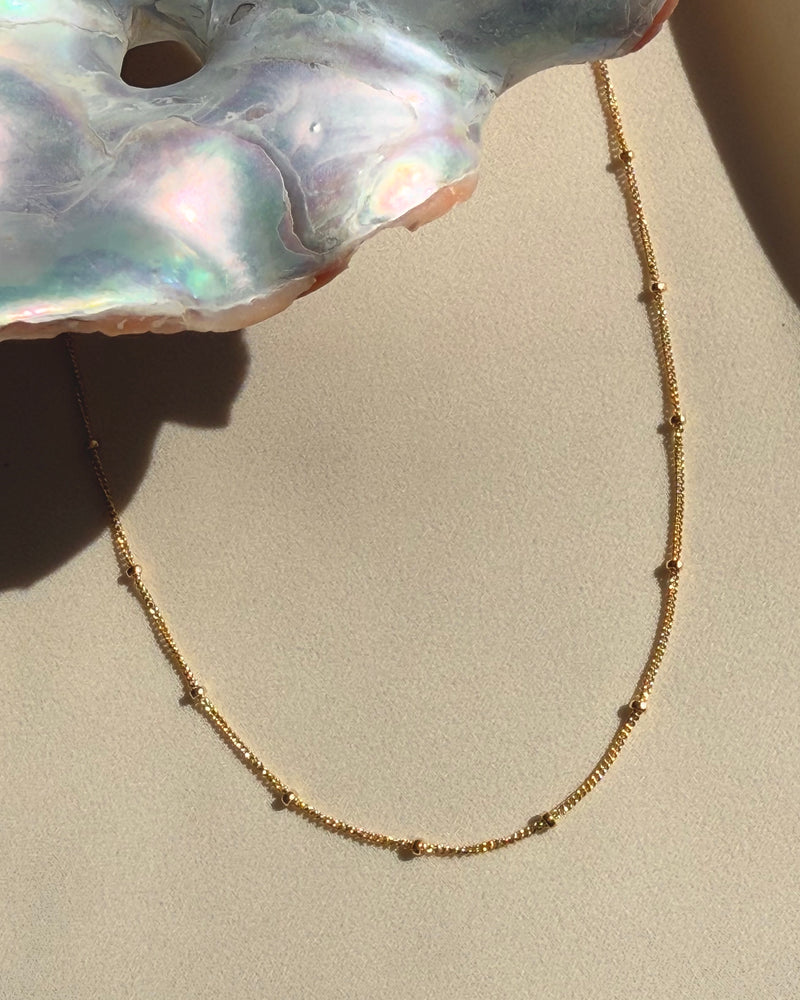 SATELLITE CHAIN NECKLACE