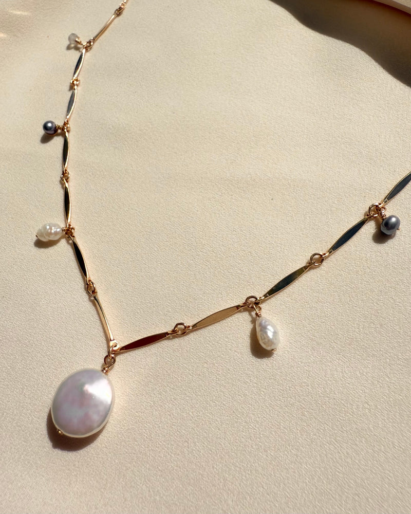 COCORA PEARL CHARM NECKLACE